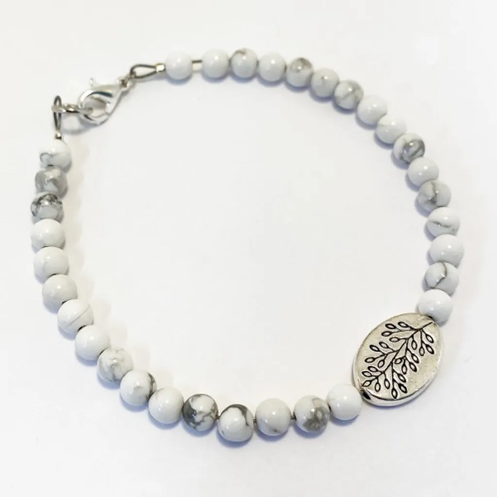 white sand dune // howlite gemstone bead bracelet