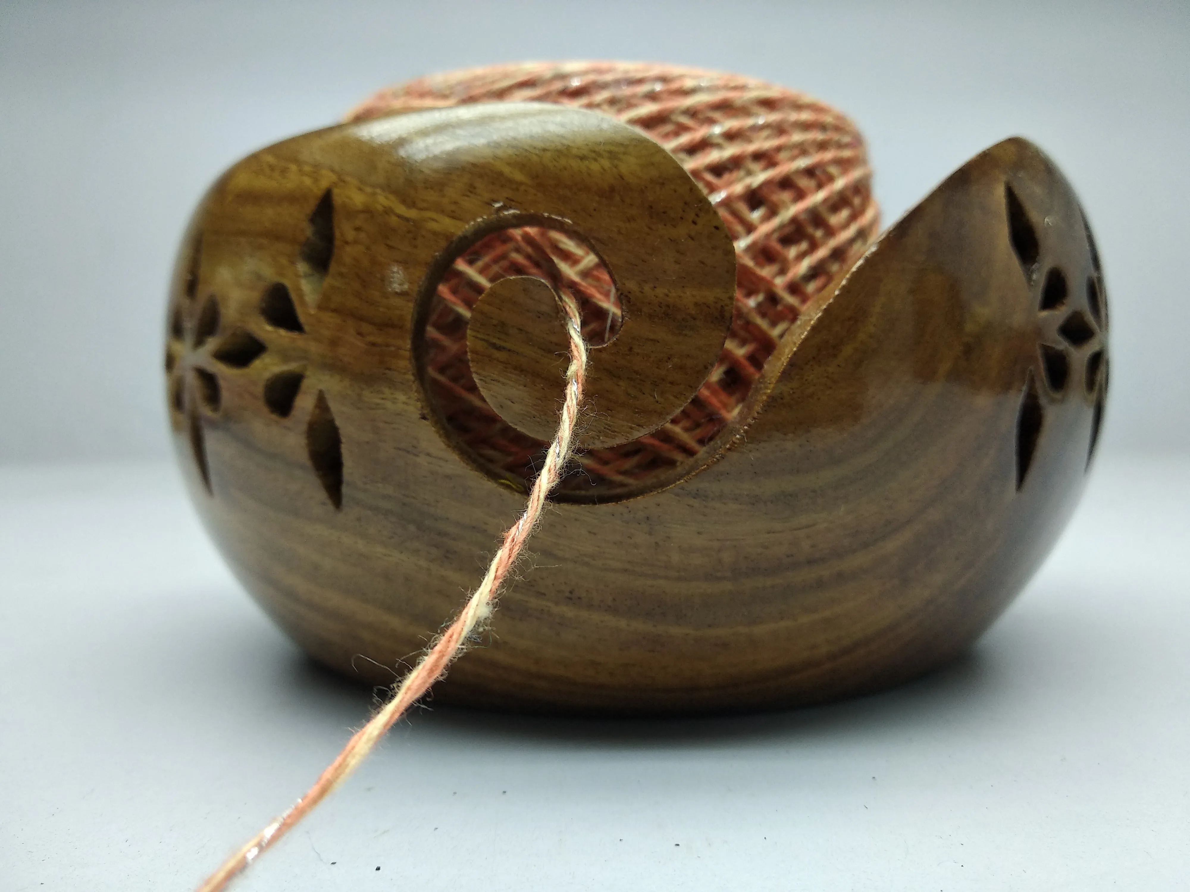 Yarn Bowl Rosewood and Pointed Knitting Needle